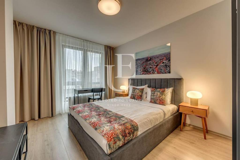 New York: A Spacious Modern Apartment With Parking Sofia Extérieur photo